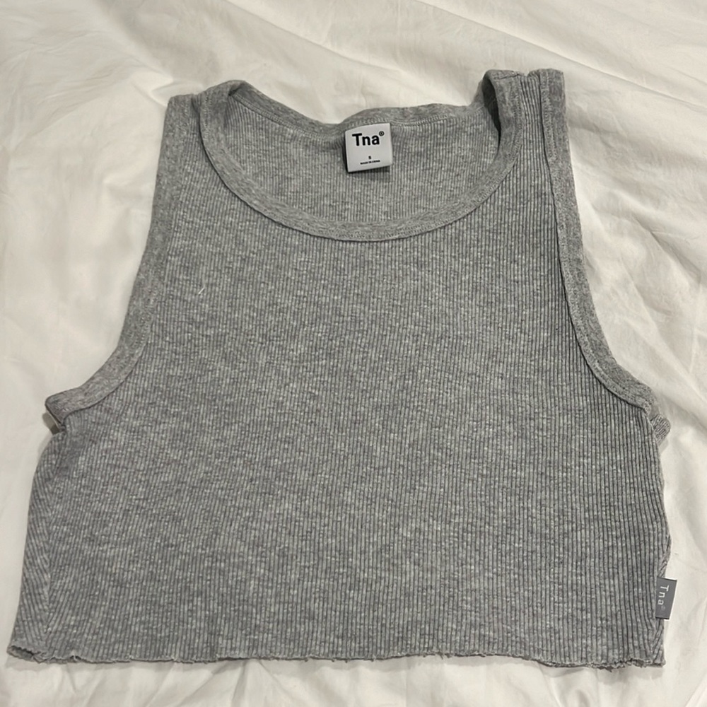 Tna Aritzia Cropped Ribbed Tank (Size Small) Grey